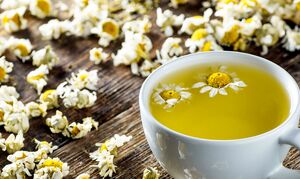 چرا بچه ها باید دمنوش بابونه بخورند؟ | خواص دمنوش بابونه برای کودکان