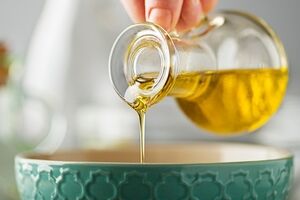 روغن به دانه؛ راه حل طبیعی برای تمام مشکلات پوستی 