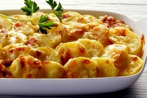 پیتزا سیب زمینی؛ خوشمزه و بدون خمیر + طرز تهیه 