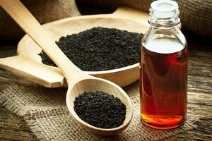  معجزه روغن سیاه دانه برای پوست صورت + روش مصرف