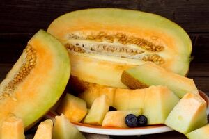 خواص خربزه در طب سنتی برای سلامتی + طبع و ارزش غذایی