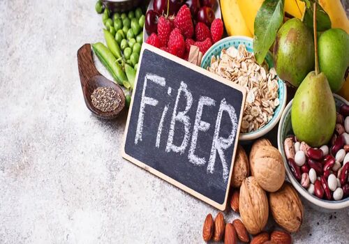 کدام مواد غذایی فیبر بیشتری دارند؟ | اهمیت فیبر در  رژیم غذایی