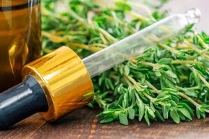همه چیز درباره خواص بی نظیر روغن آویشن + طریقه مصرف