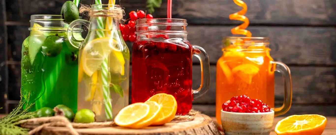 بهترین نوشیدنی های طبیعی خانگی برای رفع عطش در تابستان