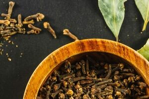 تاثیر عصاره میخک در بهبود کووید ۱۹