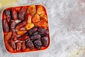 هر نوع خرما چه طبعی داره؟ | معرفی انواع خرما و طبع آن ها 