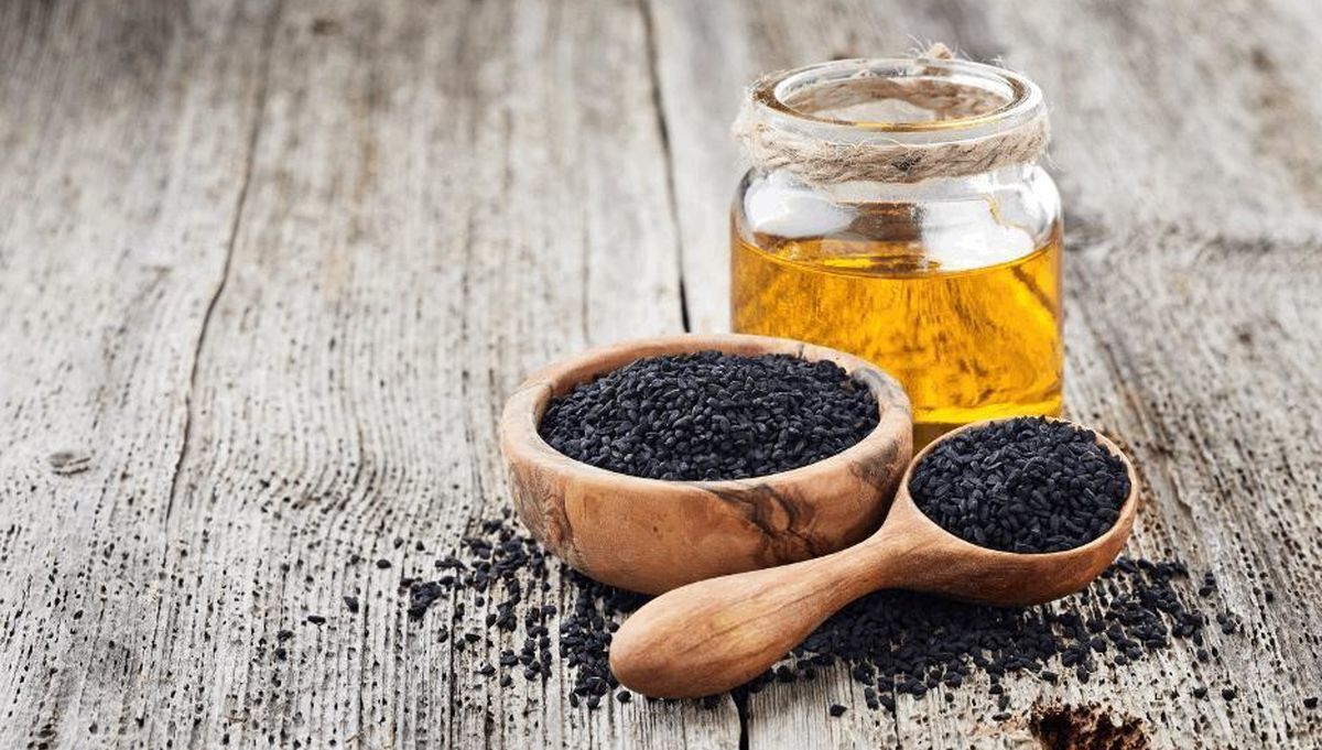 خوردن ترکیب عسل و سیاه دانه چه فایده ای برای بدن دارد؟ 