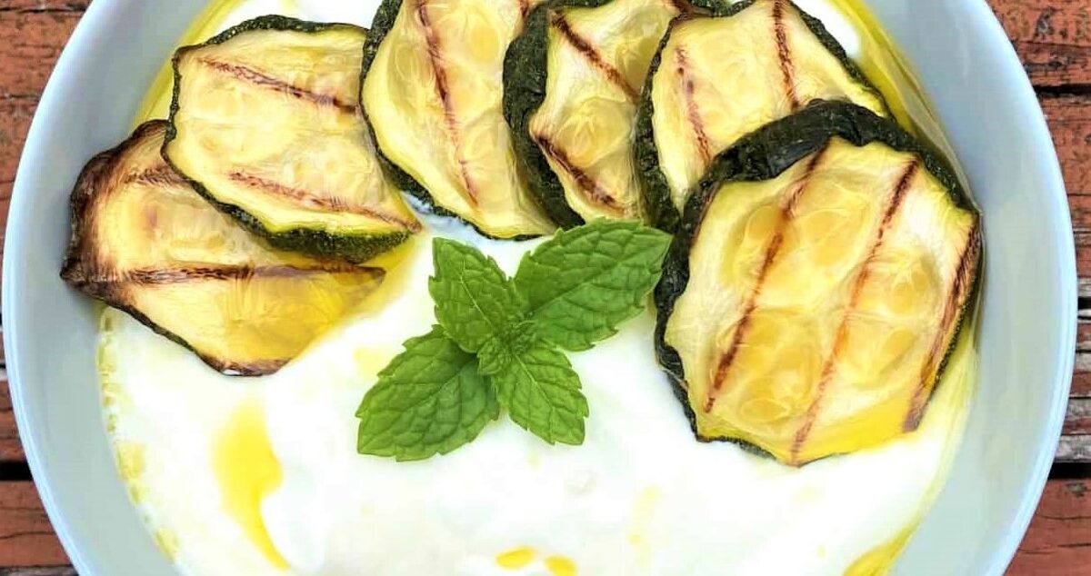 کدو سبز و ماست