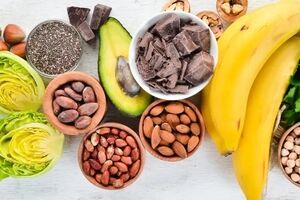 مواد غذایی حاوی منیزیم کدامند؟ | منابع منیزیم در طب سنتی 