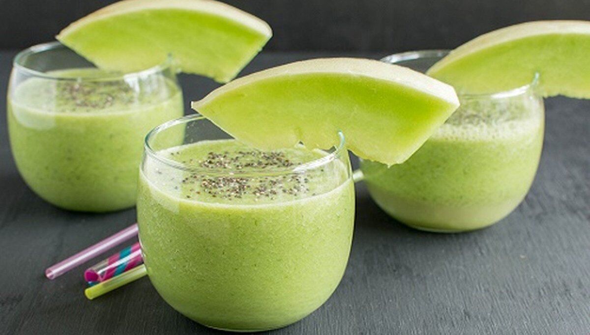 اسموتی طالبی و چای سبز