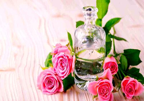 گلاب چطوری به درمان بی خوابی کمک می کنه؟ 