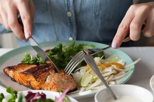 قبل رابطه جنسی غذا بخوریم یا بعدش؟! 