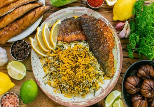 سبزی پلو با ماهی شب عید امسال رو سالم و رژیمی بخور + روش تهیه 