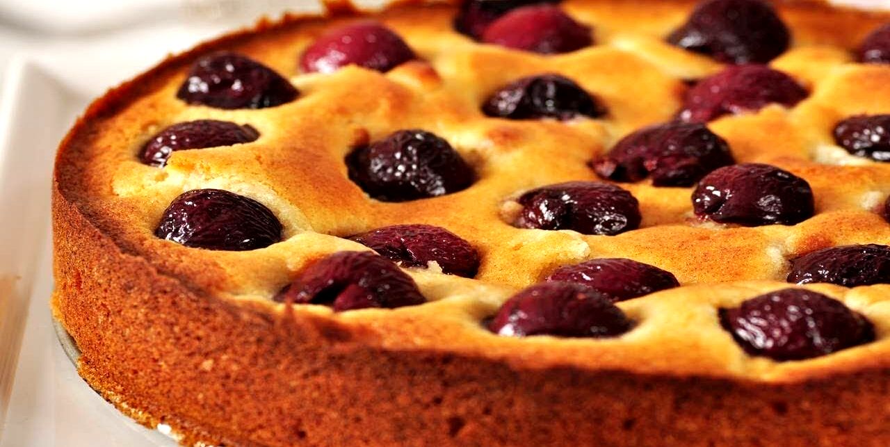 کیک آلبالویی! ملس و مجلسی برای مهمون های خاص + طرز تهیه 